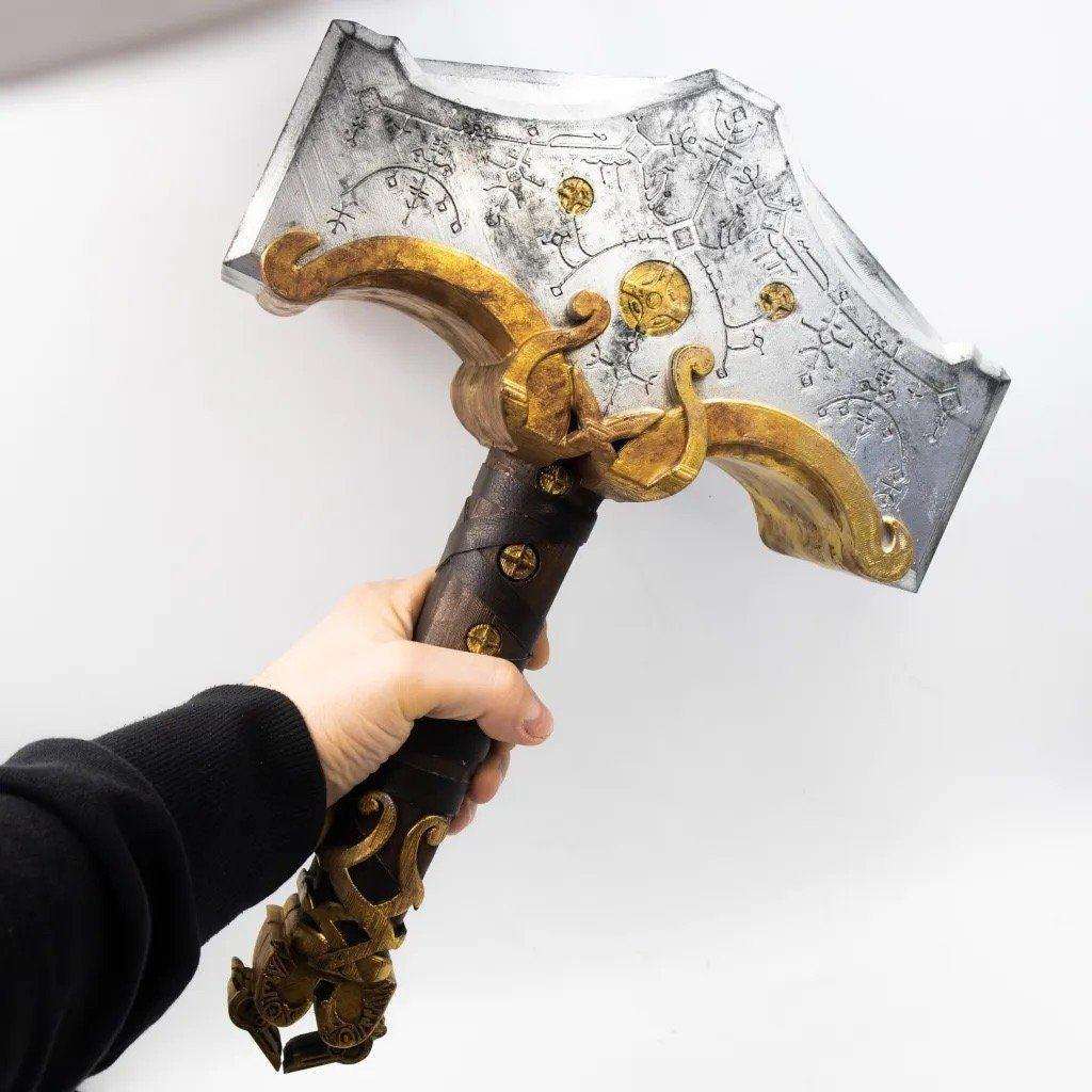 God of War Ragnarok Fan Makes Incredible 3D-Printed Mjolnir