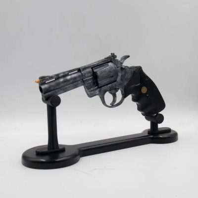 Snub Nose Revolver Greencade