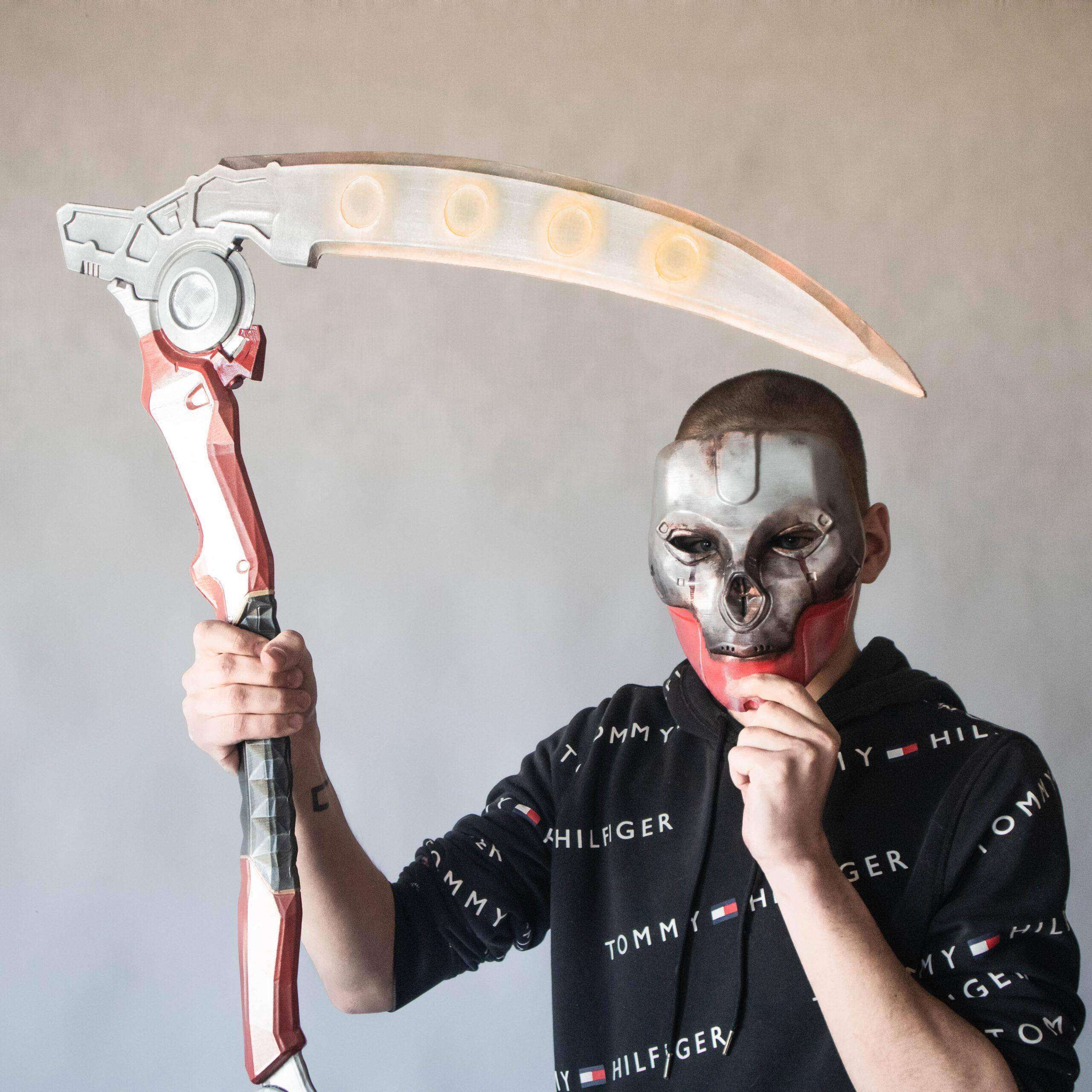 Greencade's listing image of its Revenant scythe replica from Apex Legends