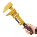 Golden Wrench - Team Fortress 2 Cosplay Greencade