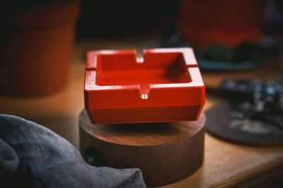 Levitating Ash Tray - Greencade