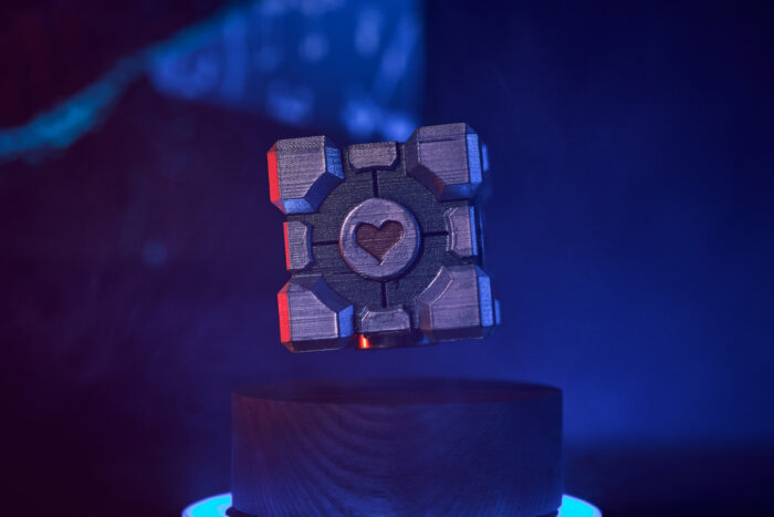 Levitating Cube - Greencade