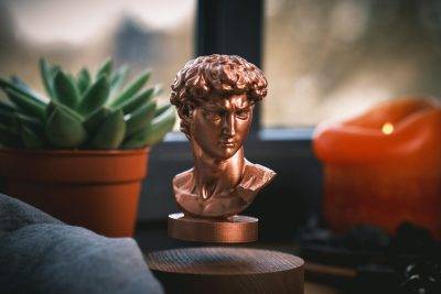 Levitating Bust of David - Greencade