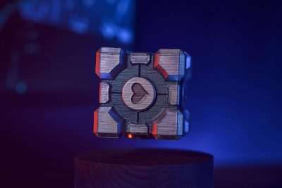 Levitating Cube - Greencade