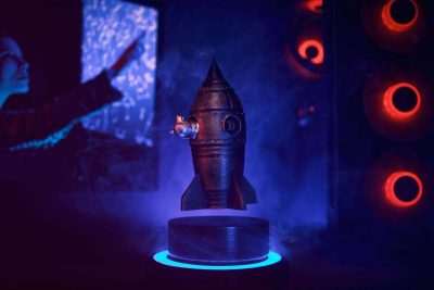 Levitating Douge Coin - Greencade