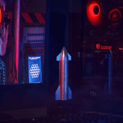 Levitating Starship - Greencade