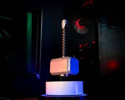 Levitating Thor Hammer - Greencade