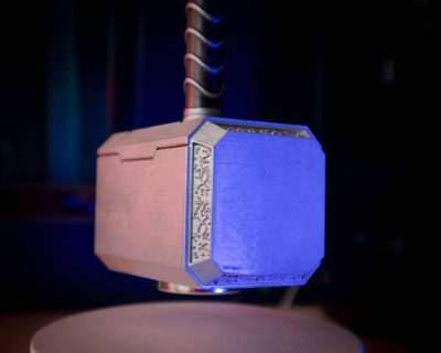 Levitating Thor Hammer - Greencade