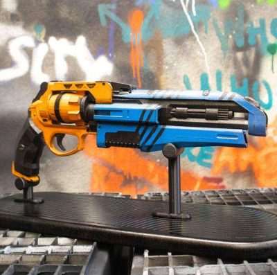 Palindrom prop replica on stand Destiny 2 Replica Prop D2 Prop - Greencade