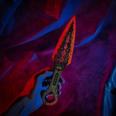 Bangalore Heirloom Knife with LED lights – Apex Legends - Greencade