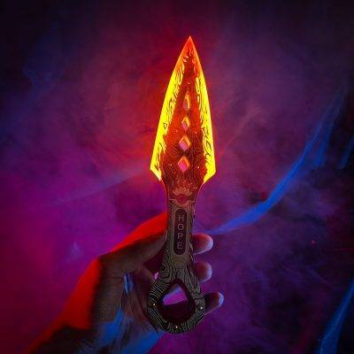 Bangalore Heirloom Knife with LED lights – Apex Legends - Greencade