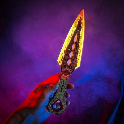 Bangalore Heirloom Knife with LED lights – Apex Legends - Greencade