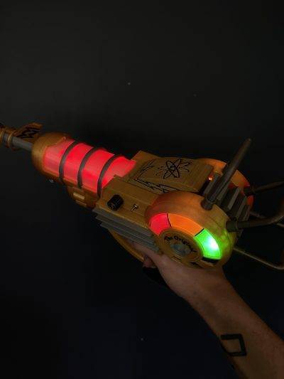 Ray Gun LED Gold from Call of Duty - Greencade