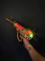 Ray Gun LED Gold from Call of Duty - Greencade