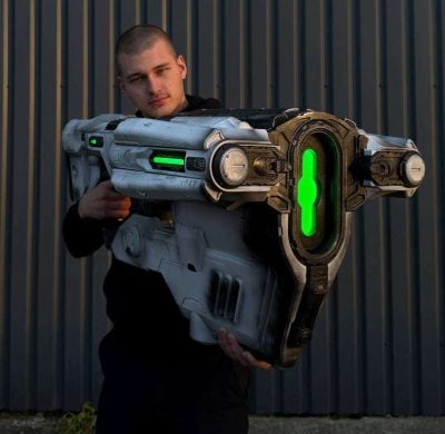 BFG 9000 - Doom Weapon Replica Prop with LED - Greencade