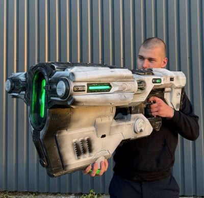 BFG 9000 - Doom Weapon Replica Prop with LED - Greencade