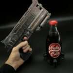 10mm pistol - Fallout 3 Prop Replica Cosplay Greencade