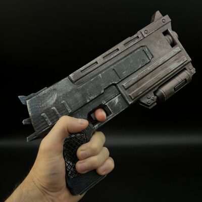 10mm pistol - Fallout 3 Prop Replica Cosplay Greencade