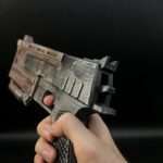 10mm pistol - Fallout 3 Prop Replica Cosplay Greencade