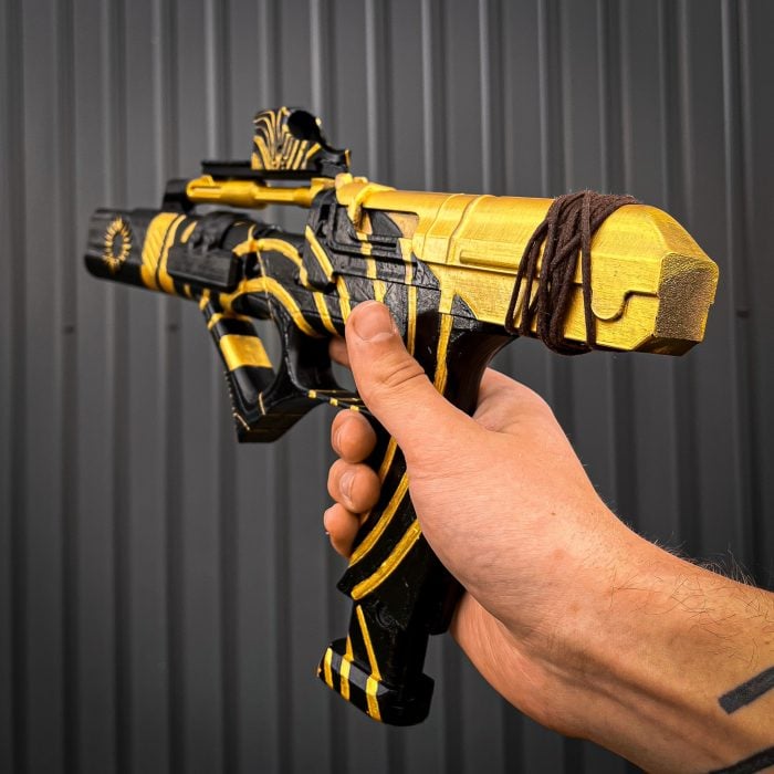 The Immortal SMG Destiny 2 Prop Replica - Greencade