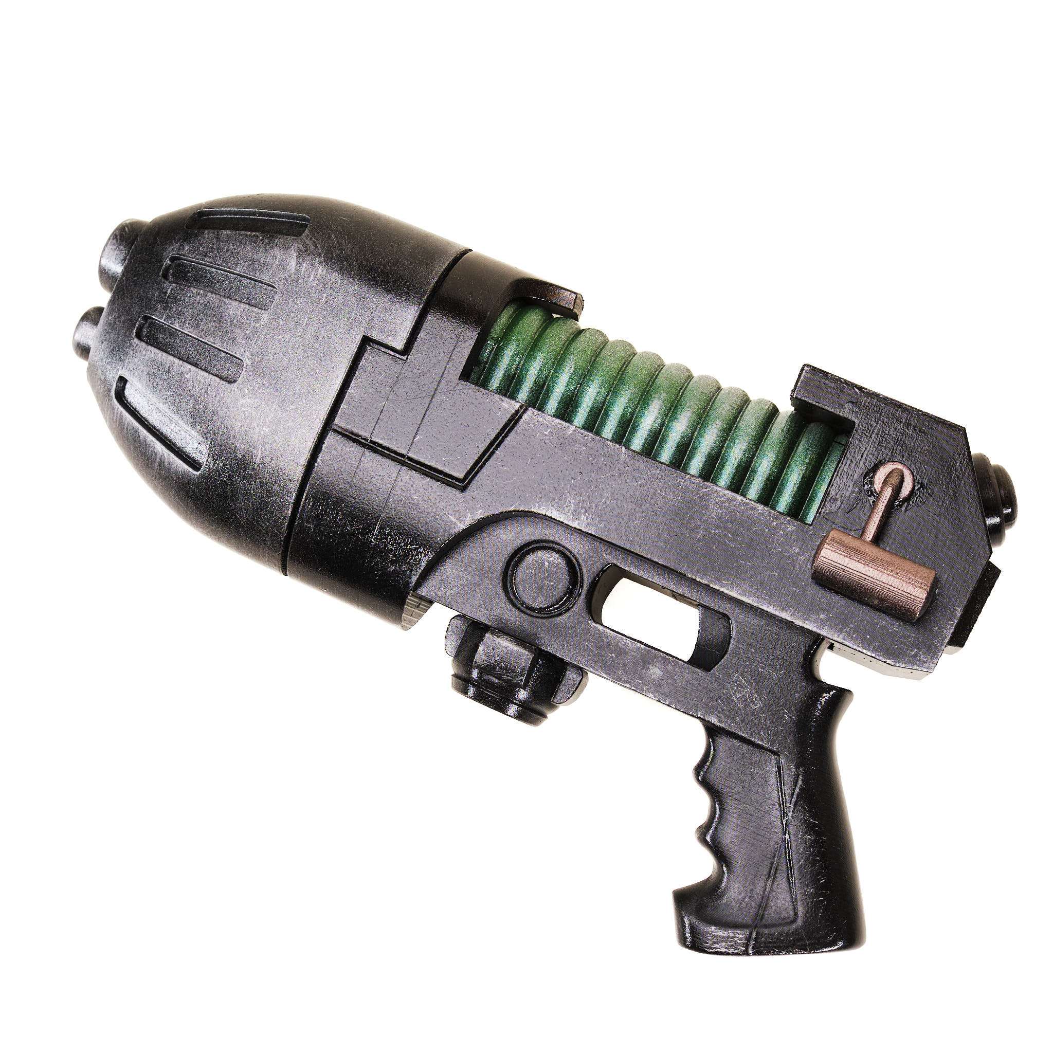 Greencade's Plasma Pistol replica prop from Warhammer 40K