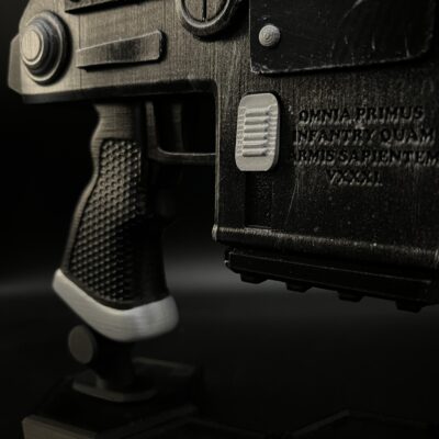 Special Issue Bolt Pistol Replica Prop Warhammer 40K Cosplay Greencade